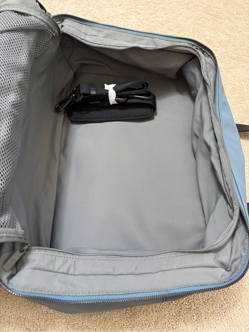 Away The Everywhere Bag in Coast Blue - Picture 14 of 16